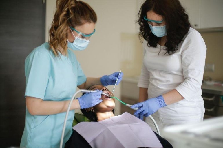 How Your Meal Preparation Cutting Techniques Influence Dental Strain
